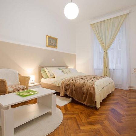 Apartman Manja Zagreb Exterior foto